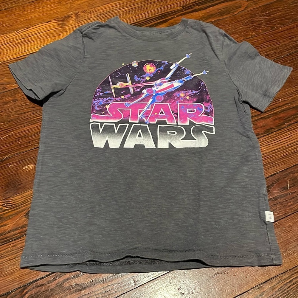 Gap Kid’s Gray Star Wars Shirt Size S